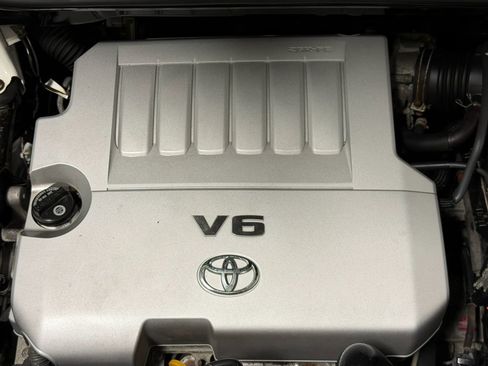 Used 2010 Toyota Highlander Limited image 38