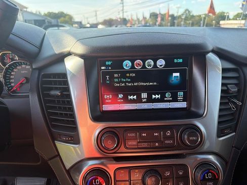 Used 2019 Chevrolet Tahoe LT image 19