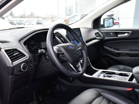 Used 2024 Ford Edge SEL w/ Convenience Package image 11