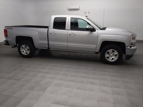 Used 2018 Chevrolet Silverado 1500 LT w/ All Star Edition AWD/4WD image 11