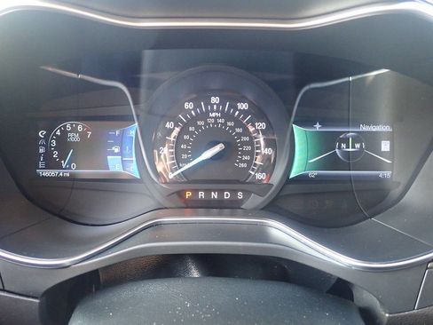 Used 2014 Ford Fusion SE w/ Equipment Group 202A image 4