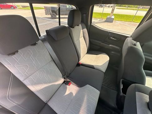Used 2021 Toyota Tacoma 2WD Double Cab image 21