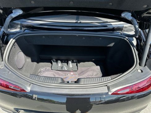 Used 2022 Mercedes-Benz SL 63 AMG 4MATIC w/ Driver Assistance Package image 16