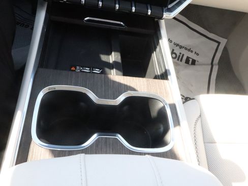 New 2025 GMC Acadia Denali w/ Super Cruise Package image 15