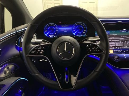 Used 2023 Mercedes-Benz EQS 580 4MATIC Sedan image 10