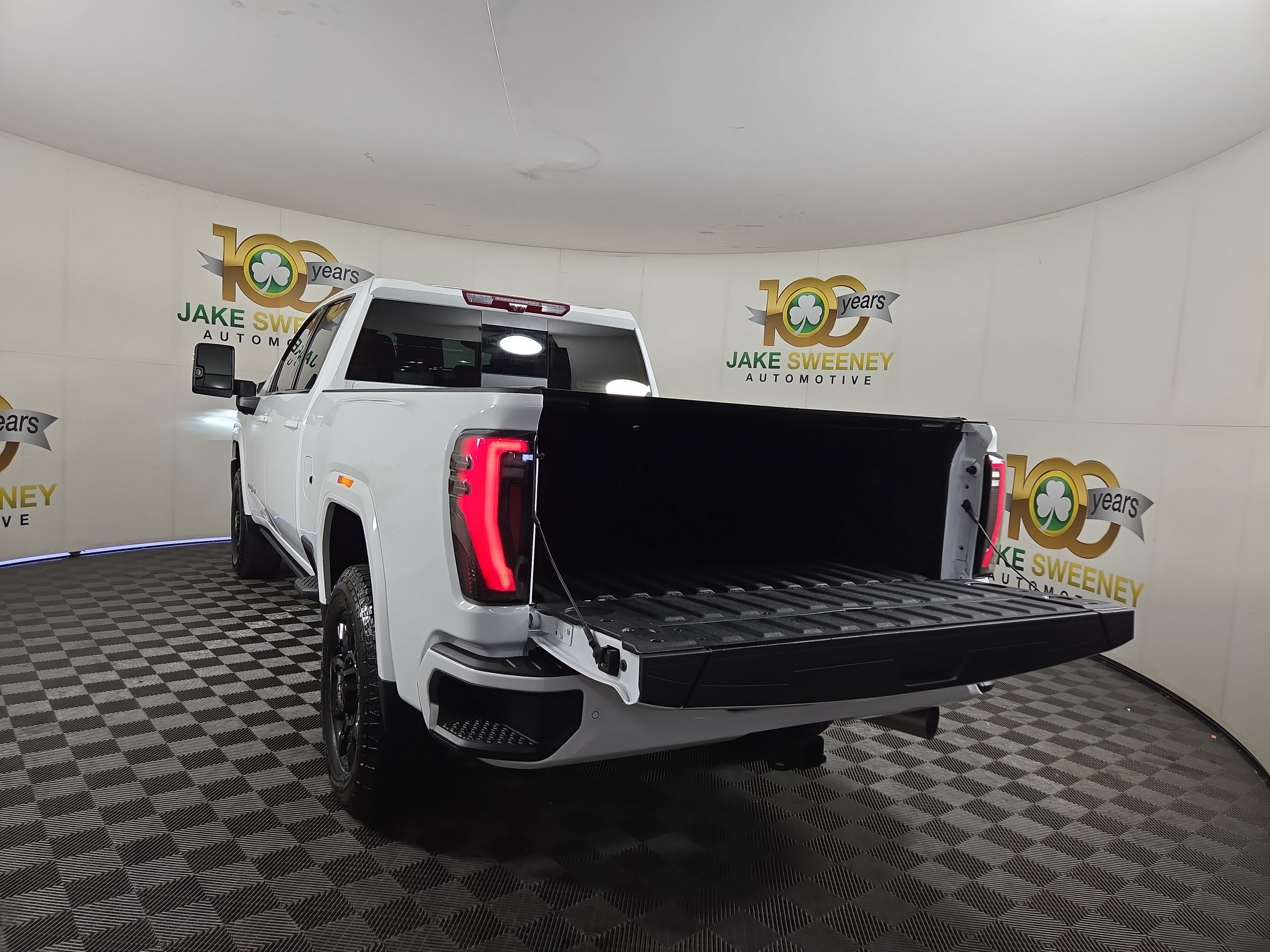 Certified 2026 GMC Sierra 2500 AT4 w/ AT4 Premium Plus Package AWD/4WD image 32