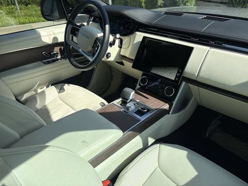 Certified 2023 Land Rover Range Rover SE AWD/4WD image 14