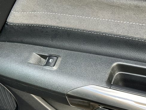 Used 2019 Ford Mustang Shelby GT350 w/ Technology Package image 21