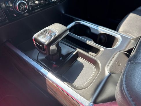 Used 2023 GMC Sierra 1500 SLT w/ SLT Premium Package image 32