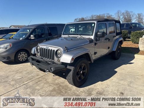 Used 2014 Jeep Wrangler Unlimited Sahara w/ Trailer Tow Group image 3