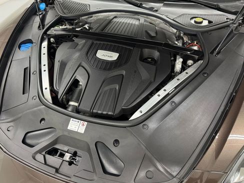 Used 2020 Porsche Panamera image 43
