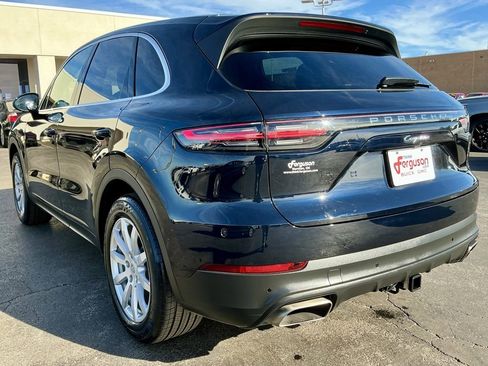 Used 2022 Porsche Cayenne Platinum Edition image 13