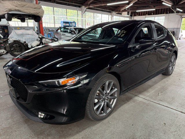 Used 2024 MAZDA MAZDA3 s FWD image 1