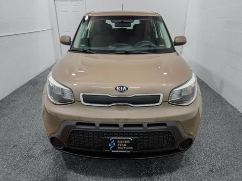 Used 2014 Kia Soul FWD image 3
