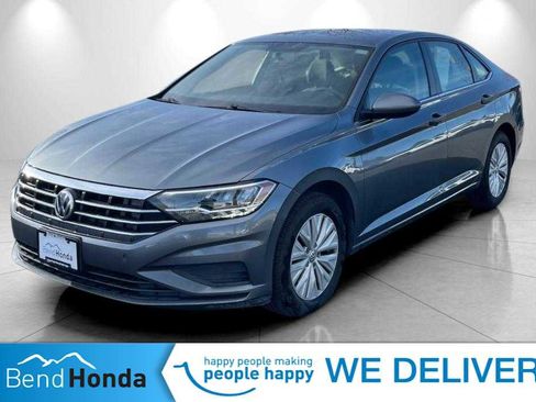 Used 2019 Volkswagen Jetta S image 1