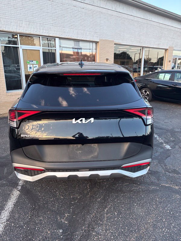Used 2023 Kia Sportage EX FWD image 4