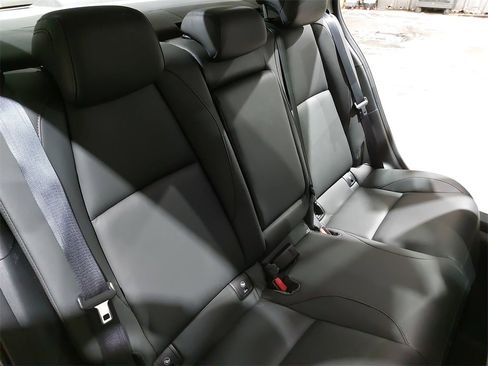 Used 2023 MAZDA MAZDA3 s image 12