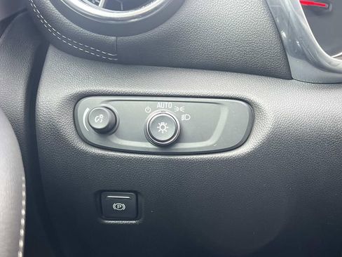 Used 2024 Chevrolet Blazer LT image 22