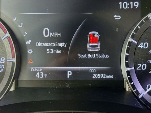 Certified 2023 Toyota Highlander XLE image 13