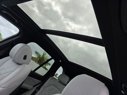 Certified 2024 BMW X5 xDrive40i w/ Premium Package image 12