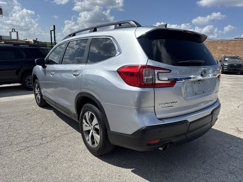 Certified 2024 Subaru Ascent Premium w/ Convenience Package AWD/4WD image 5