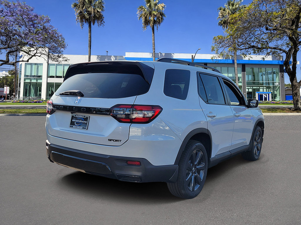 New 2026 Honda Pilot Sport image 4