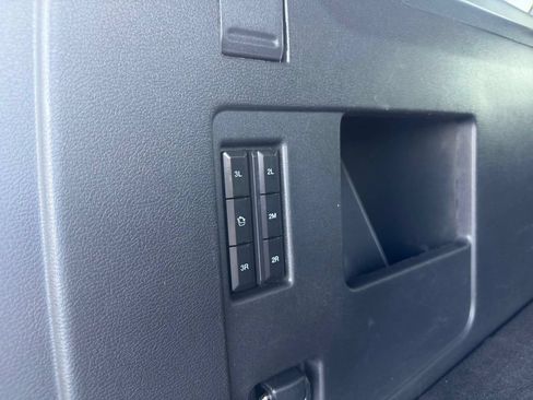 Used 2024 Ford Expedition Max XLT AWD/4WD image 17