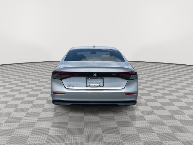 Used 2023 Honda Accord EX image 10