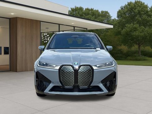 Certified 2024 BMW iX xDrive50 w/ Sport Package AWD/4WD image 4