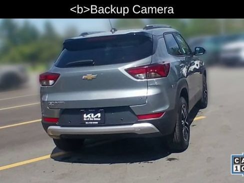 Used 2025 Chevrolet TrailBlazer LT w/ Driver Confidence Package AWD/4WD image 2