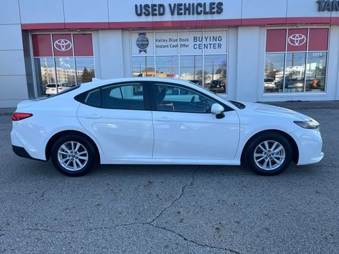 Certified 2025 Toyota Camry LE image 7