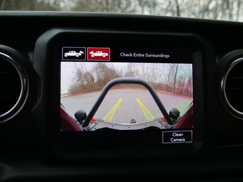 Used 2021 Jeep Gladiator Rubicon image 17