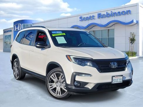 Certified 2022 Honda Pilot Sport image 1