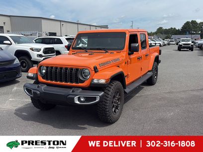 Used 2025 Jeep Gladiator Sport