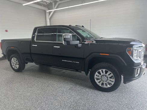 Used 2022 GMC Sierra 2500 Denali w/ Technology Package AWD/4WD image 8