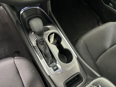 Used 2023 Chevrolet Malibu LT FWD image 20