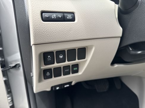 Used 2021 Nissan Rogue Sport SL FWD image 30
