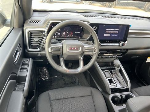 New 2026 GMC Canyon Elevation image 11
