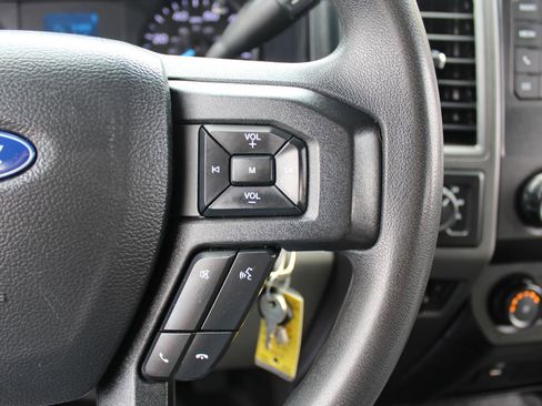 Used 2022 Ford F350 XL w/ Power Equipment Group image 25