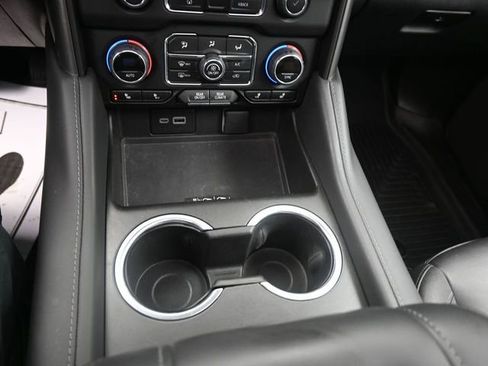 Used 2023 Chevrolet Tahoe LT w/ LT Signature Package image 5