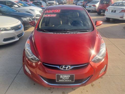 Used 2013 Hyundai Elantra GLS w/ Preferred Pkg image 2