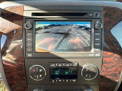 Used 2008 GMC Yukon Denali image 28