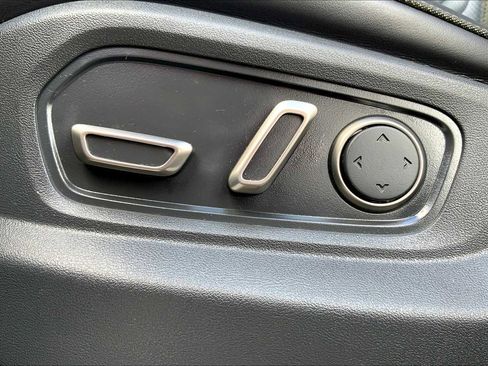 Used 2022 Rivian R1T Adventure image 30