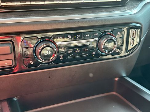 Used 2025 Chevrolet Silverado 2500 LTZ w/ LTZ Premium Texas Edition image 19