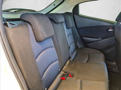 Used 2020 Toyota Yaris LE FWD image 18