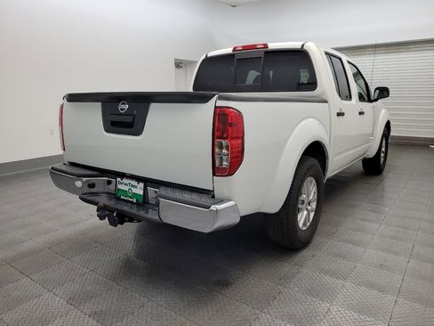 Used 2019 Nissan Frontier SV image 9
