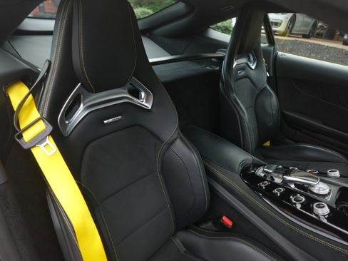 Used 2017 Mercedes-Benz AMG GT Coupe image 11