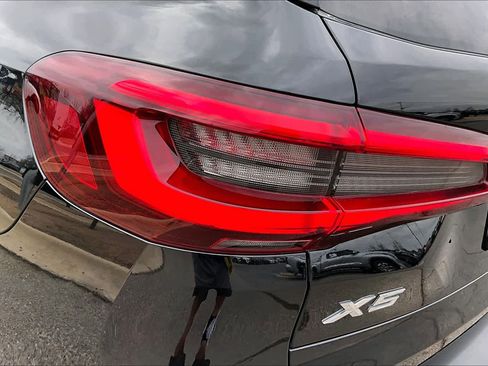 Used 2021 BMW X5 sDrive40i w/ Premium Package image 29