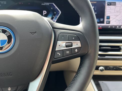 Certified 2024 BMW i4 eDrive35 w/ Premium Package image 20