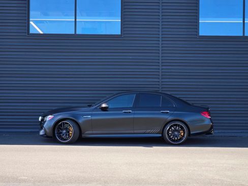 Used 2018 Mercedes-Benz E 63 AMG S image 2